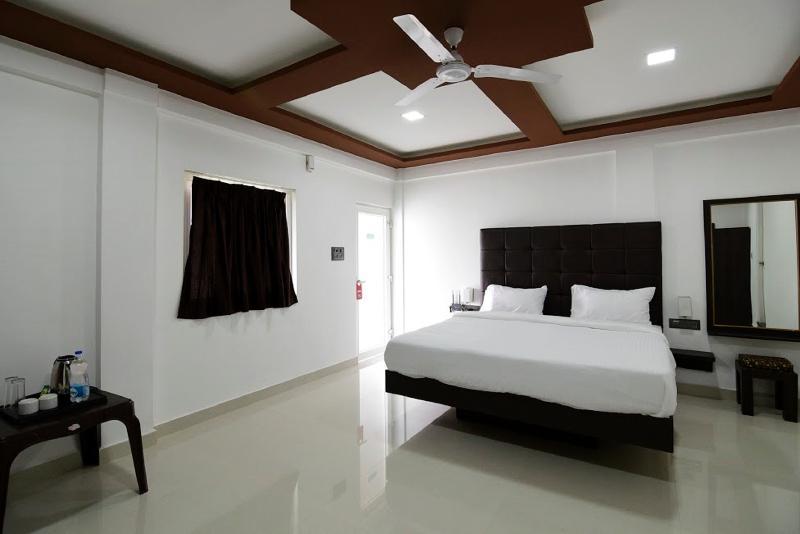Seashore Beach Resort กาลังกูติ ภายนอก รูปภาพ